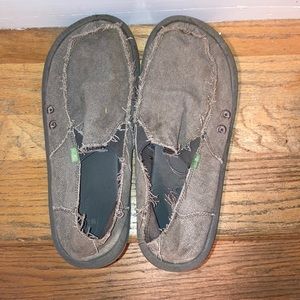 Mens size 9 sanuk